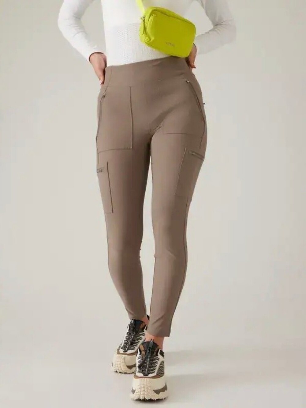 Athleta Headlands Hybrid High Rise Cargo Legging Pyrite tan brown women's sz 14P